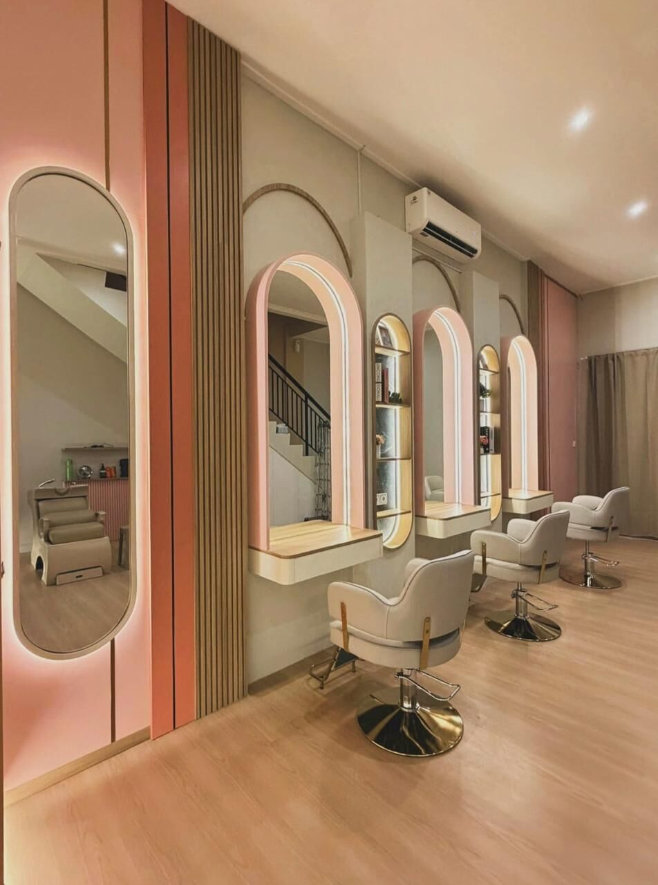 Colorful salon interior by OMAIKA Home